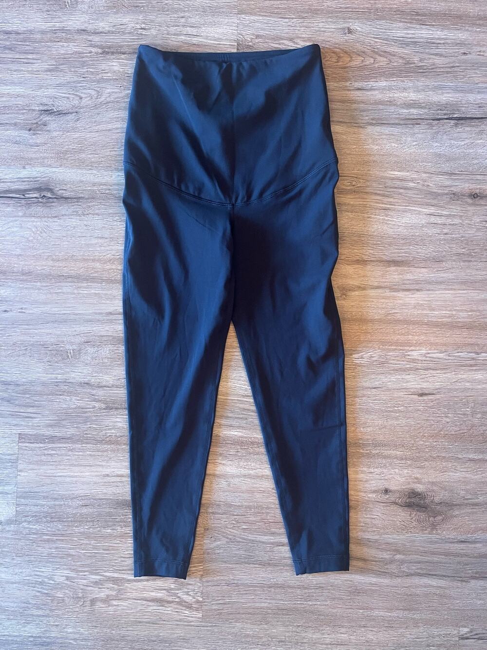 Ingrid & Isabel Maternity Black Yoga Pants Size Small